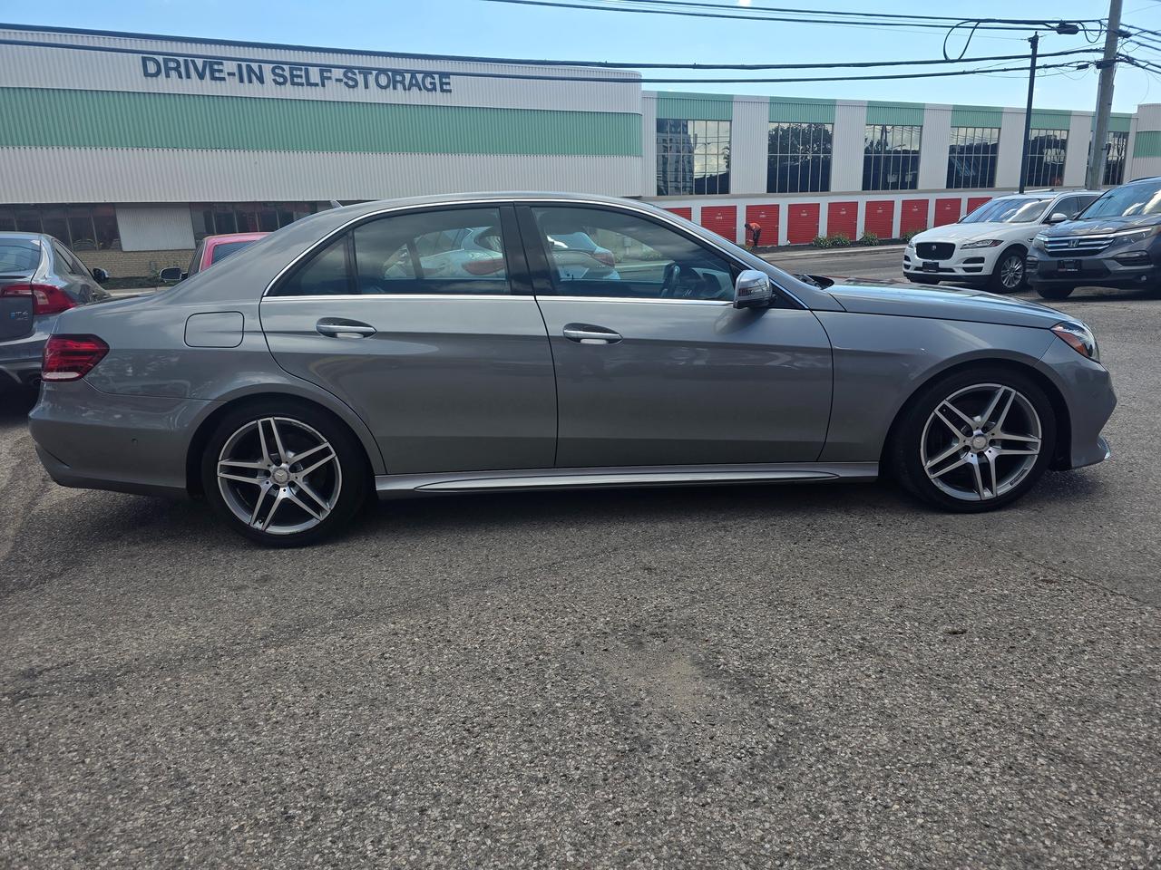2015 Mercedes-Benz E-Class E 250 BlueTEC 4MATIC Photo
