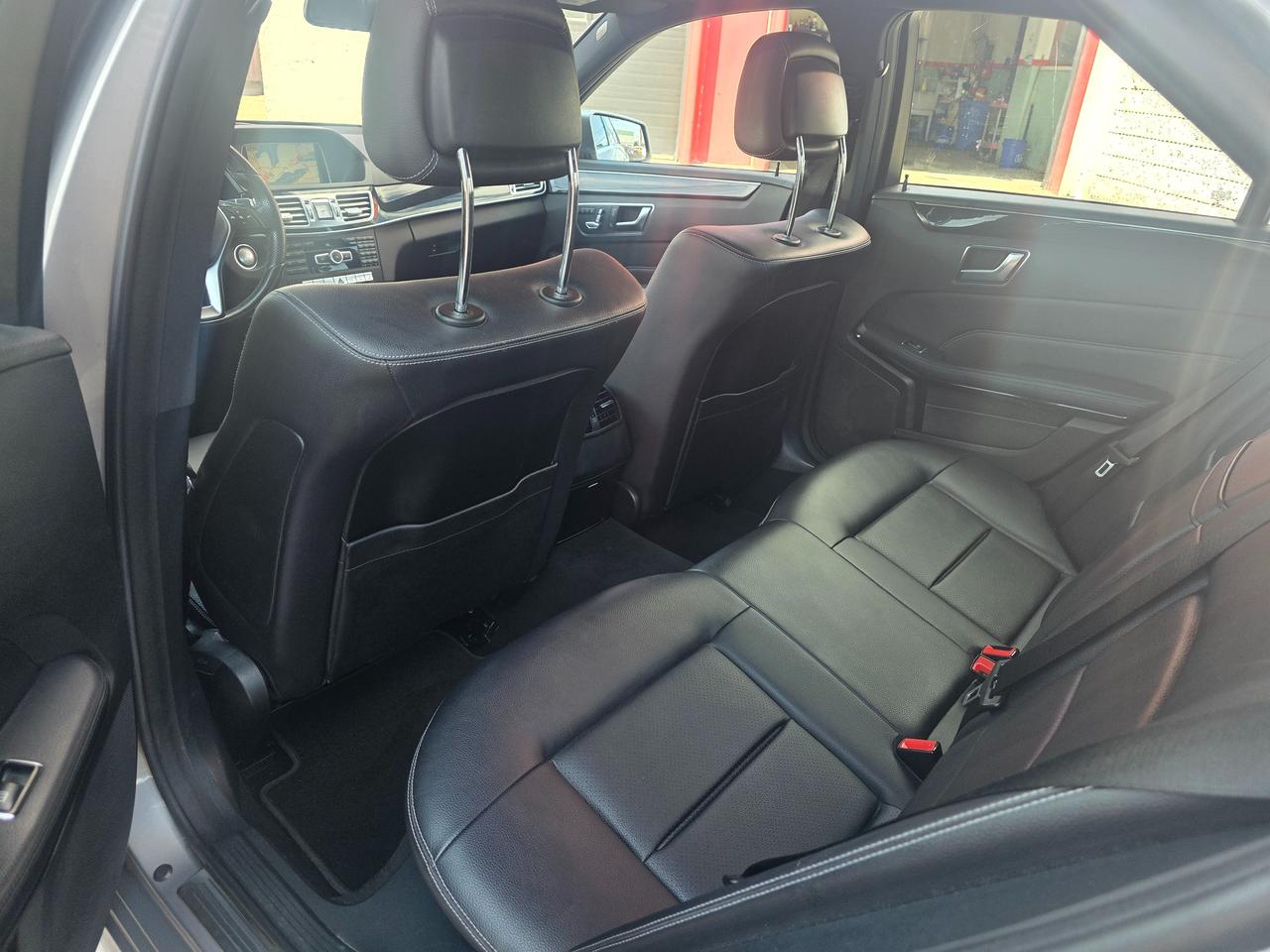 2015 Mercedes-Benz E-Class E 250 BlueTEC 4MATIC Photo
