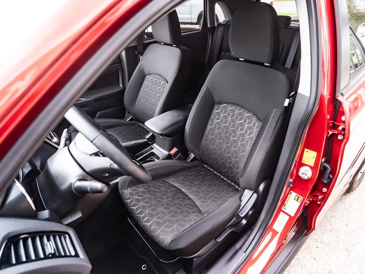 2024 Mitsubishi RVR SE AWC Photo38