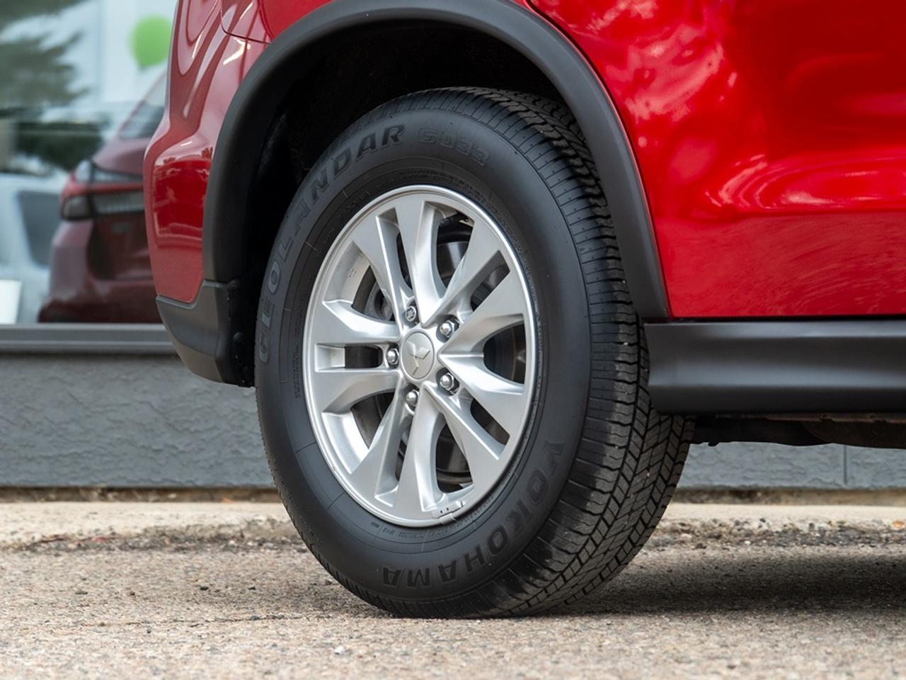 2024 Mitsubishi RVR SE AWC Photo3
