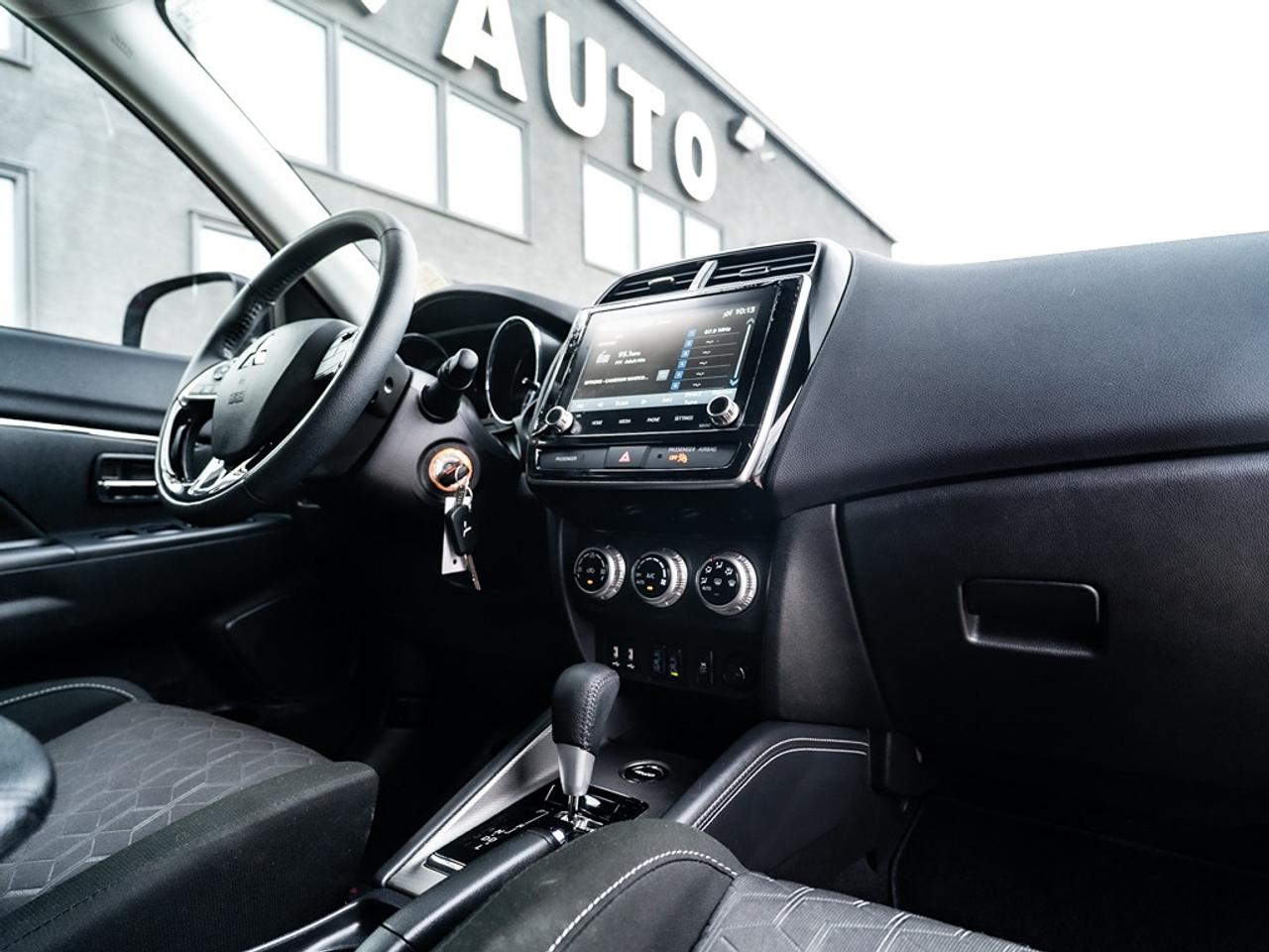 2024 Mitsubishi RVR SE AWC Photo41