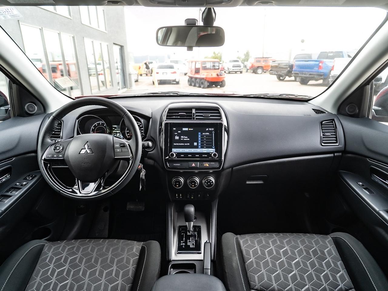 2024 Mitsubishi RVR SE AWC Photo28