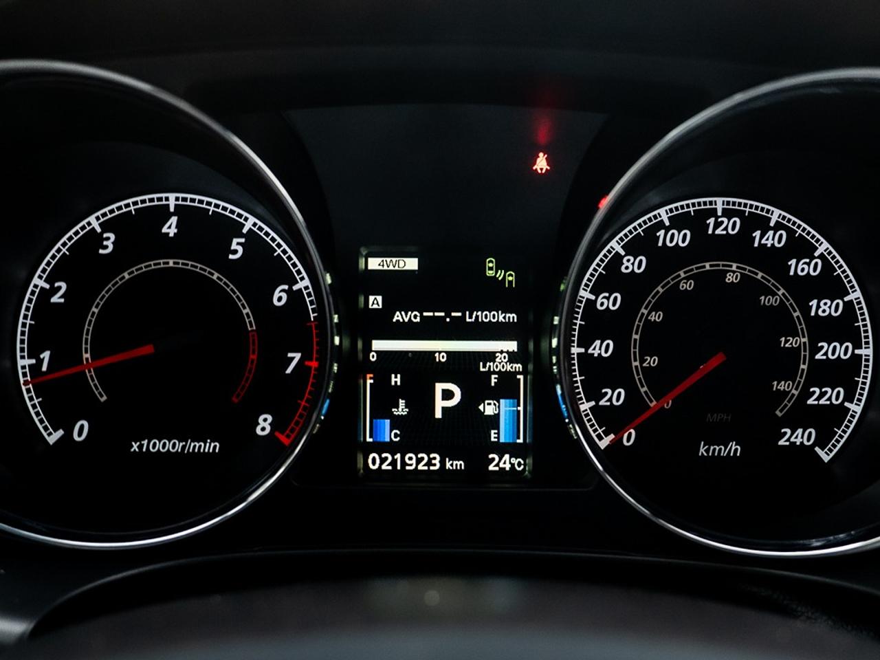 2024 Mitsubishi RVR SE AWC Photo35