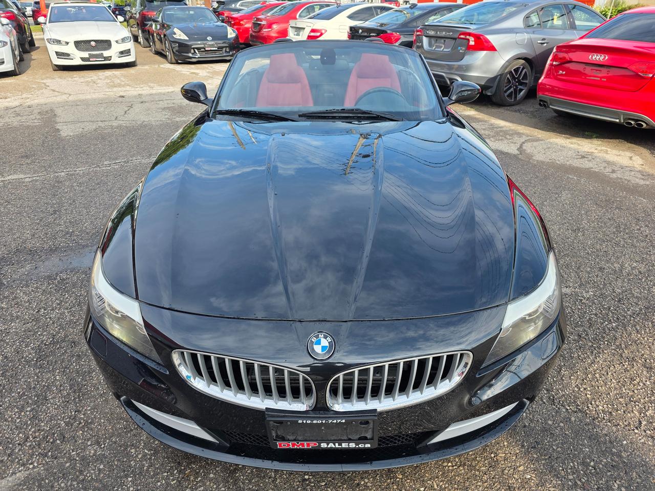 2011 BMW Z4 Roadster sDrive35i Photo
