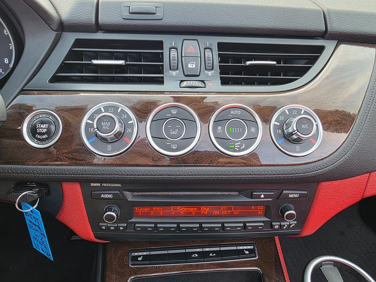 2011 BMW Z4 Roadster sDrive35i Photo