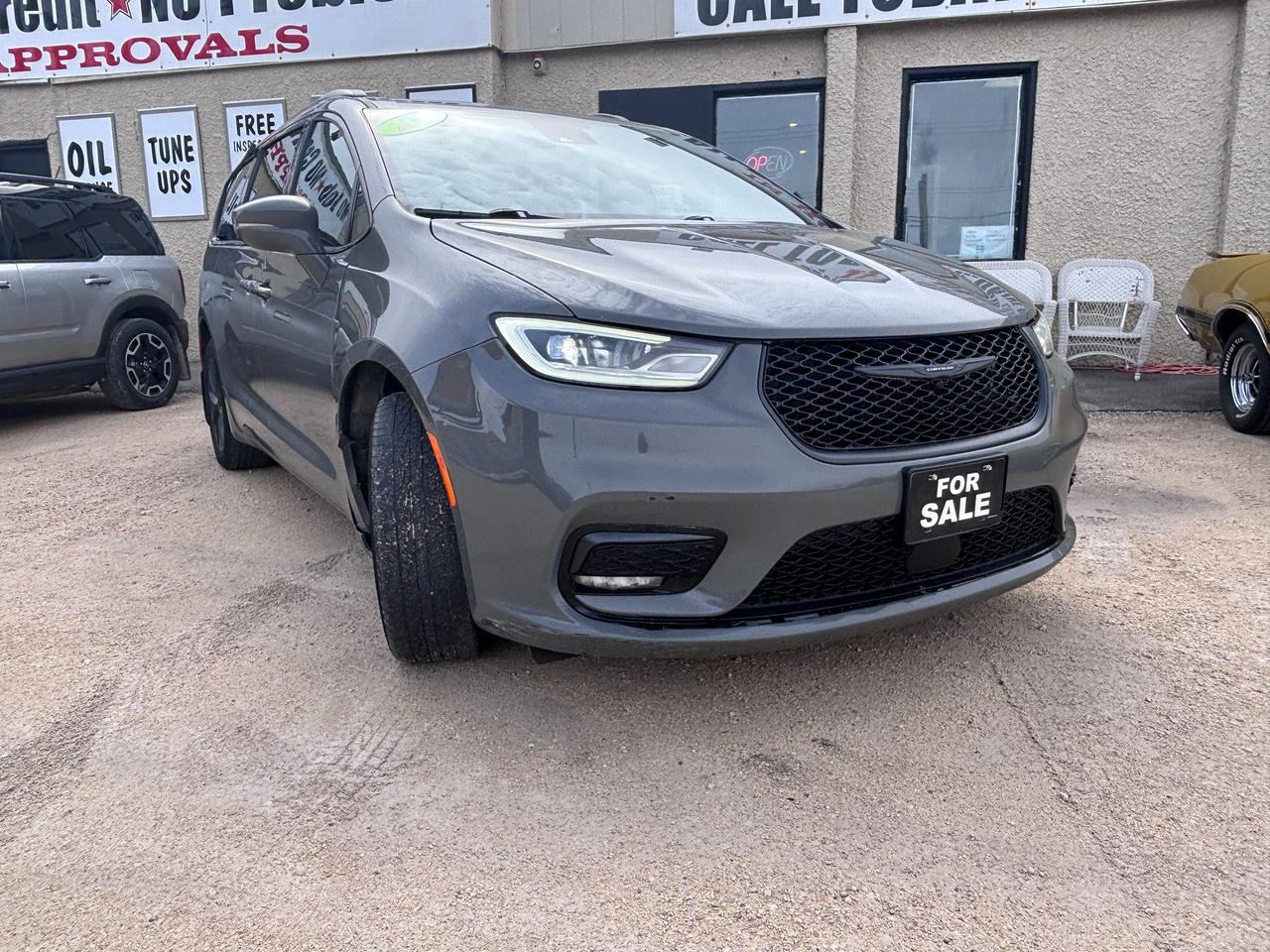 Gray 2022 Chrysler Pacifica Minivan All-Wheel Drive Automatic