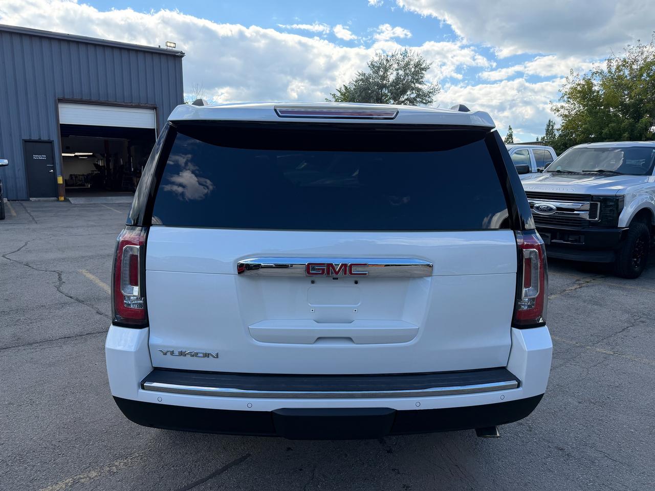 2017 GMC Yukon 4WD 4dr Denali Photo