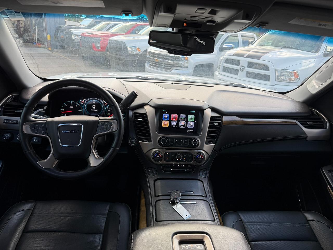 2017 GMC Yukon 4WD 4dr Denali Photo