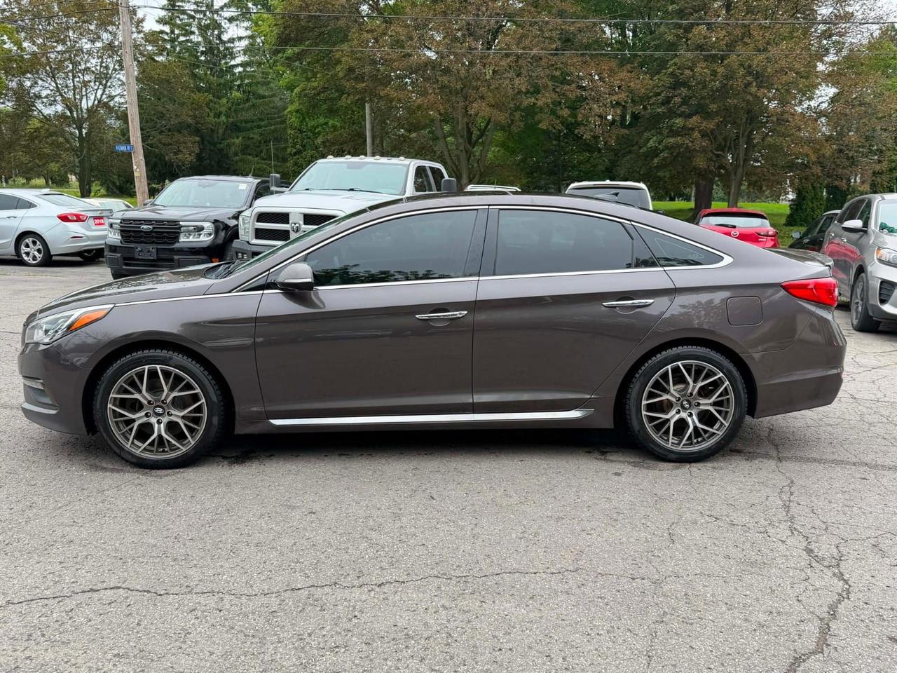 2016 Hyundai Sonata 4dr Sdn 2.4L Auto Limited Photo3