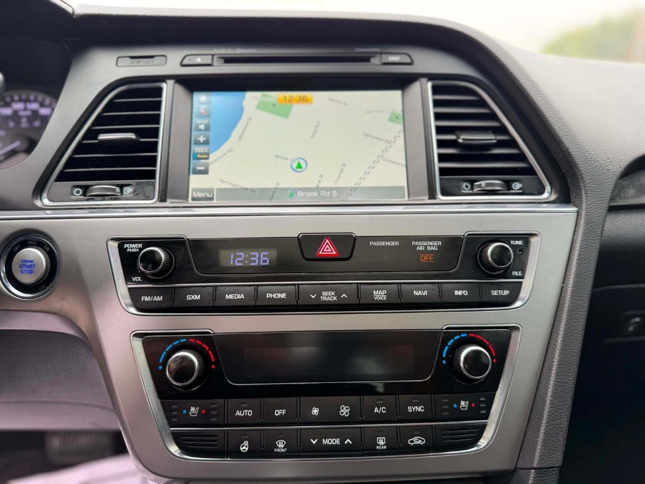 2016 Hyundai Sonata 4dr Sdn 2.4L Auto Limited Photo
