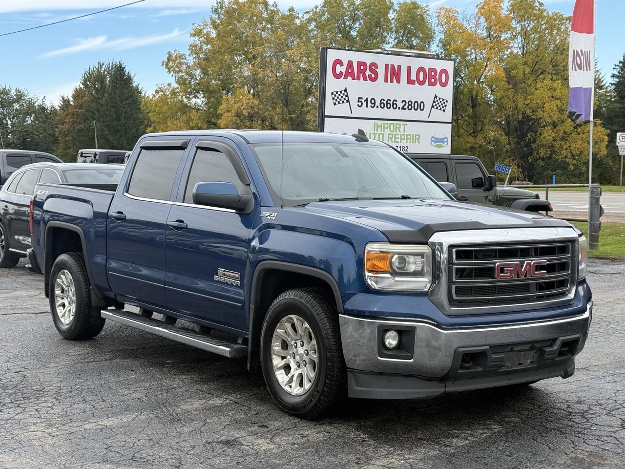 2015 GMC Sierra 1500 4WD CREW CAB 143.5" SLE Photo