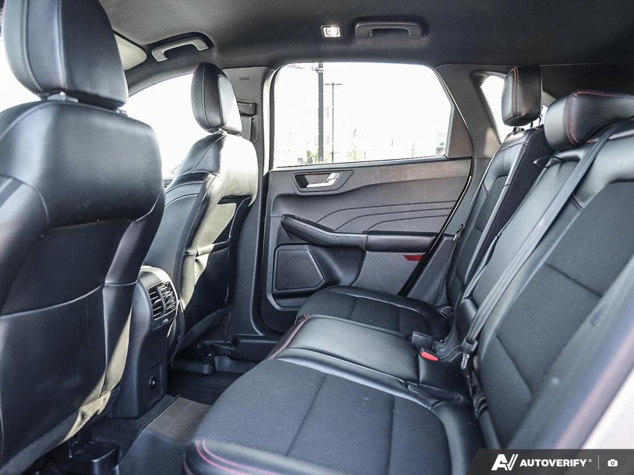 2024 Ford Escape ST-Line HEATED STEERING WHEEL | FRONT DUAL A/C | POWER LIF Photo