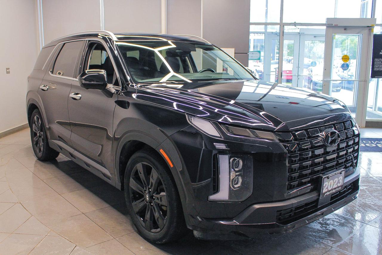2023 Hyundai PALISADE Urban 7 Passenger SECOND ROW CAPTAINS CHAIRS - LEATHER SEATS - APPLE CARPLAY AND ANDROID AUTO Photo