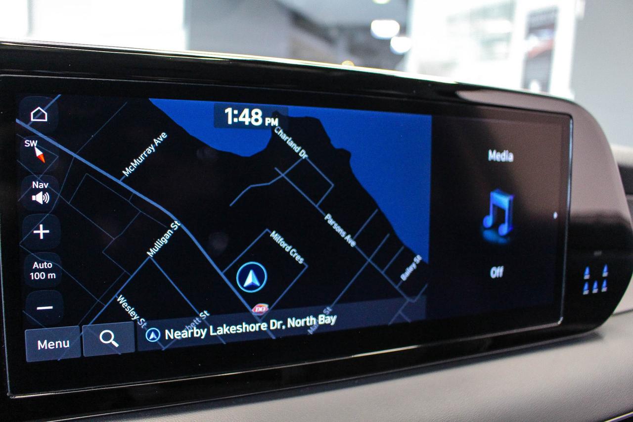 2023 Hyundai PALISADE Urban 7 Passenger SECOND ROW CAPTAINS CHAIRS - LEATHER SEATS - APPLE CARPLAY AND ANDROID AUTO Photo