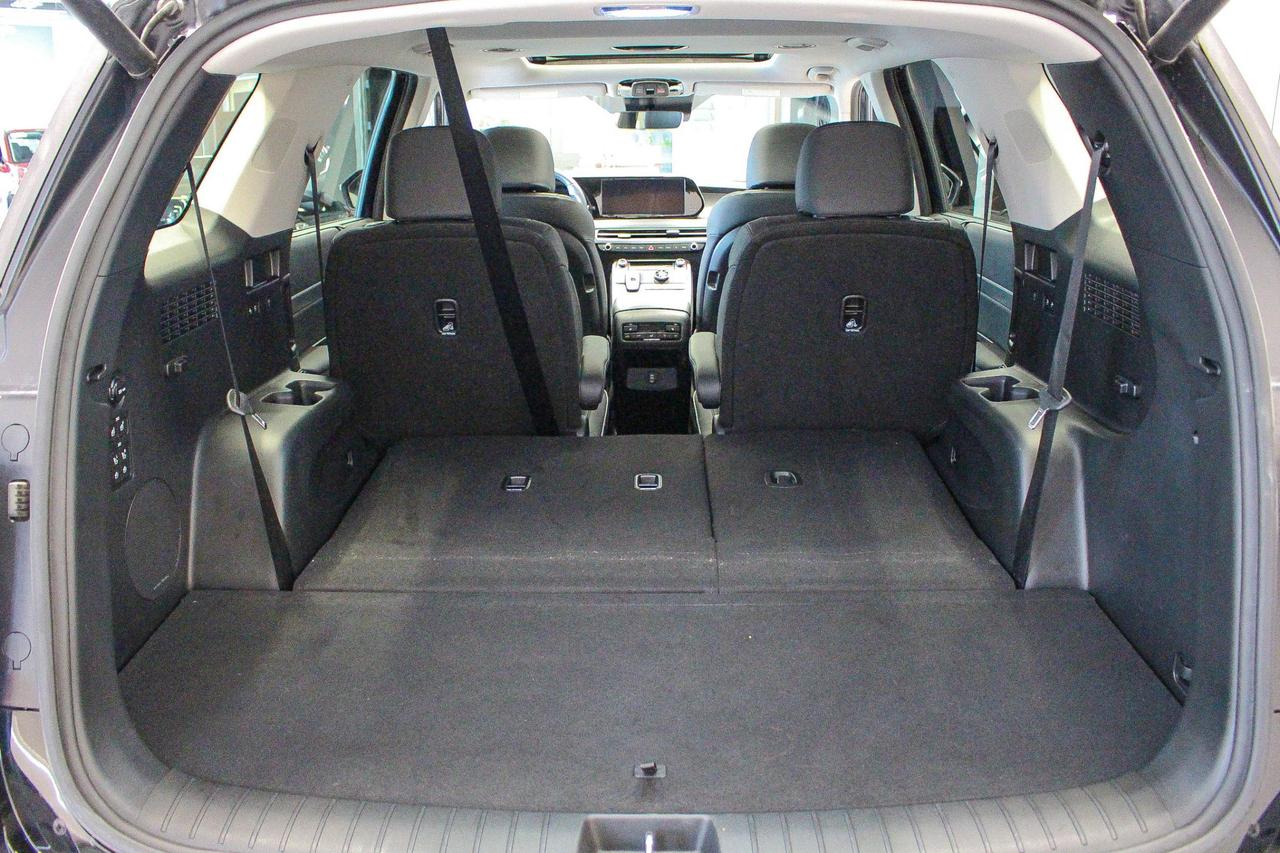 2023 Hyundai PALISADE Urban 7 Passenger SECOND ROW CAPTAINS CHAIRS - LEATHER SEATS - APPLE CARPLAY AND ANDROID AUTO Photo