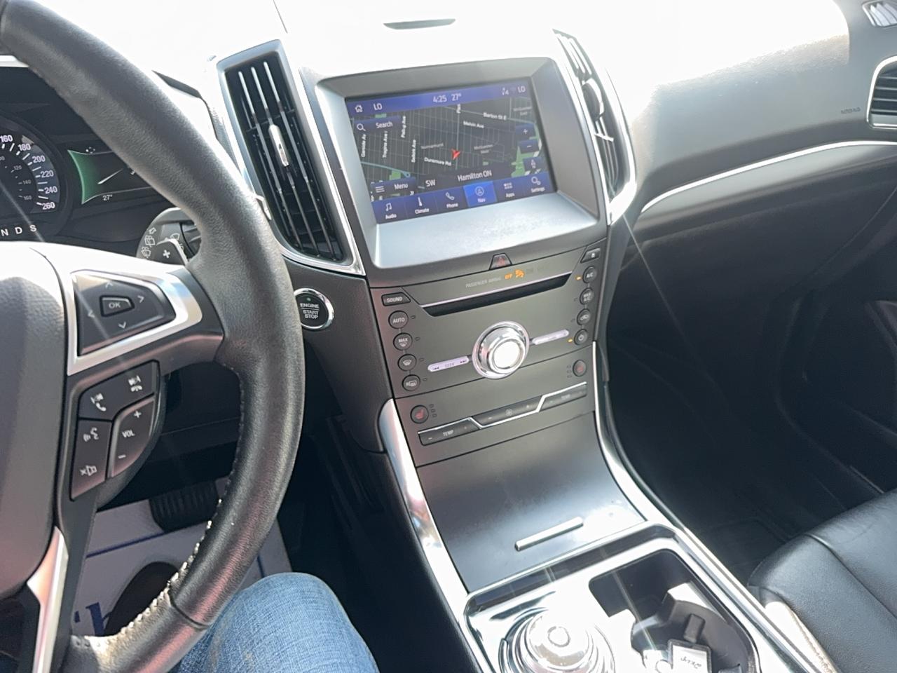 2019 Ford Edge Titanium Photo