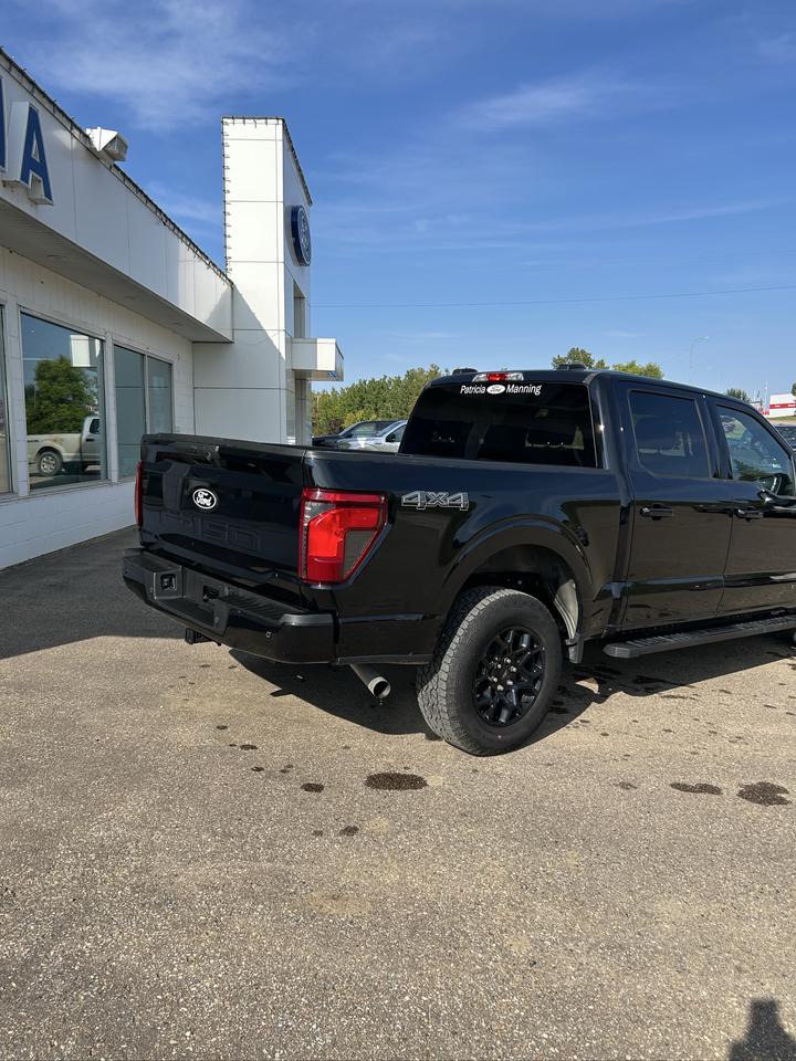 2024 Ford F-150 XLT Photo3