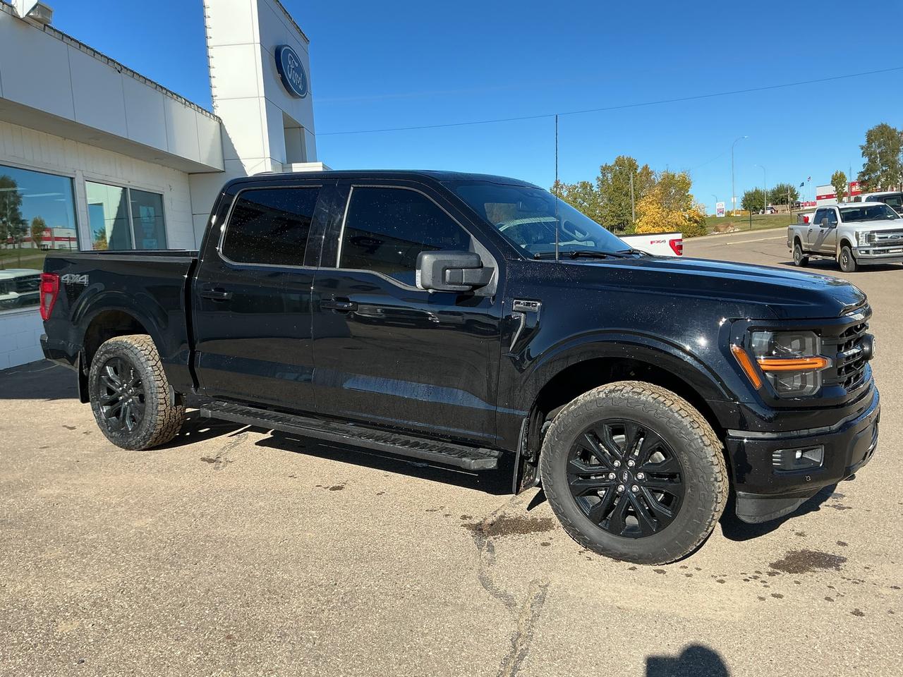 2024 Ford F-150 XLT Photo2