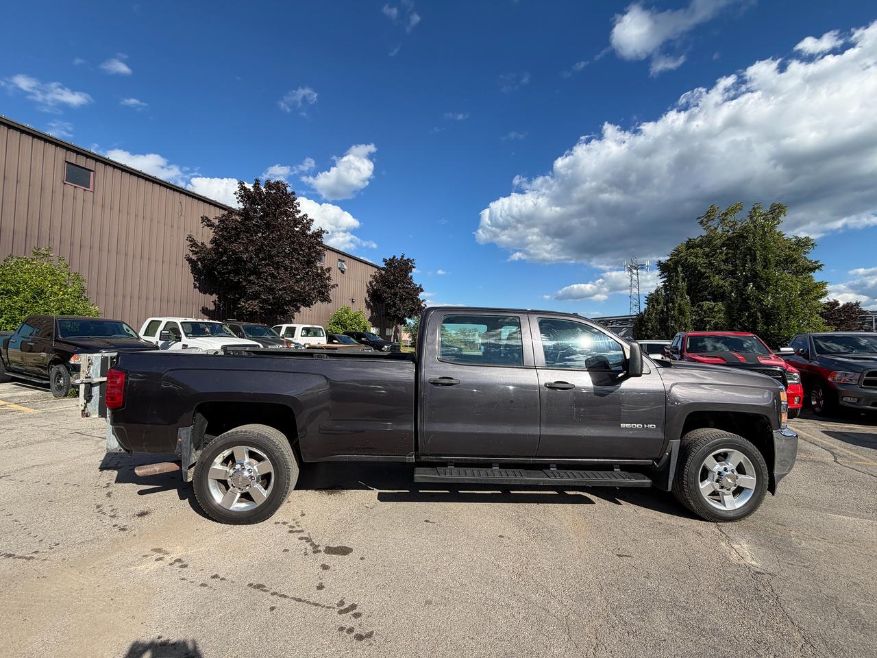 2016 Chevrolet Silverado 2500 4WD CREW CAB 167" 6.0L V8 Gas Photo4