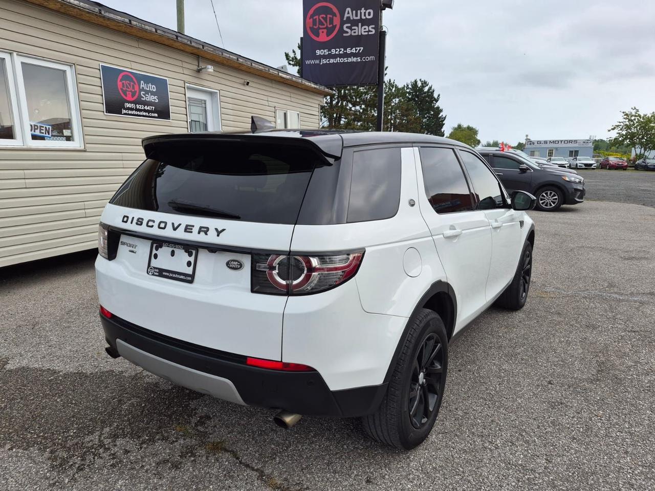 2017 Land Rover Discovery Sport 4WD 4dr HSE Photo