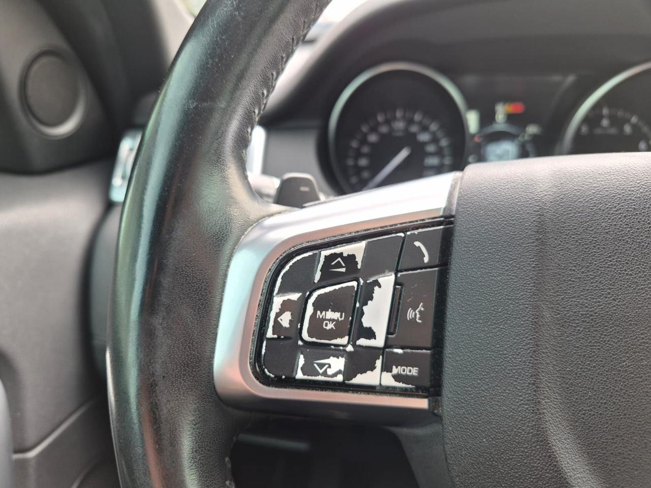 2017 Land Rover Discovery Sport 4WD 4dr HSE Photo