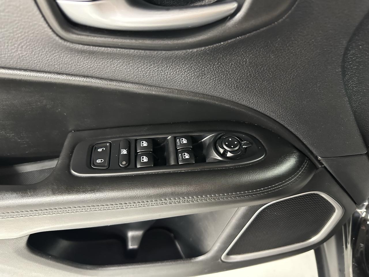 2018 Jeep Compass Altitude 4x4 Photo12