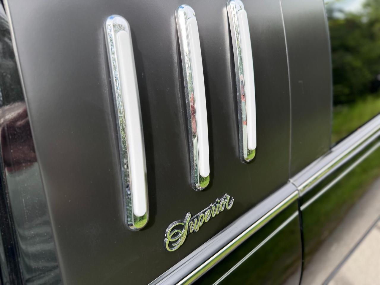 2002 Cadillac DeVille 4dr Krystal Kouch Limousine Photo