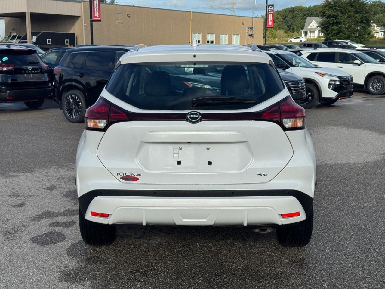 2024 Nissan Kicks SV FWD Photo