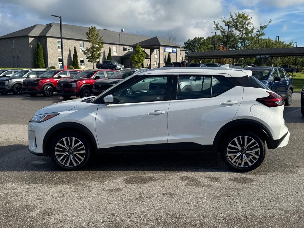 2024 Nissan Kicks SV FWD Photo