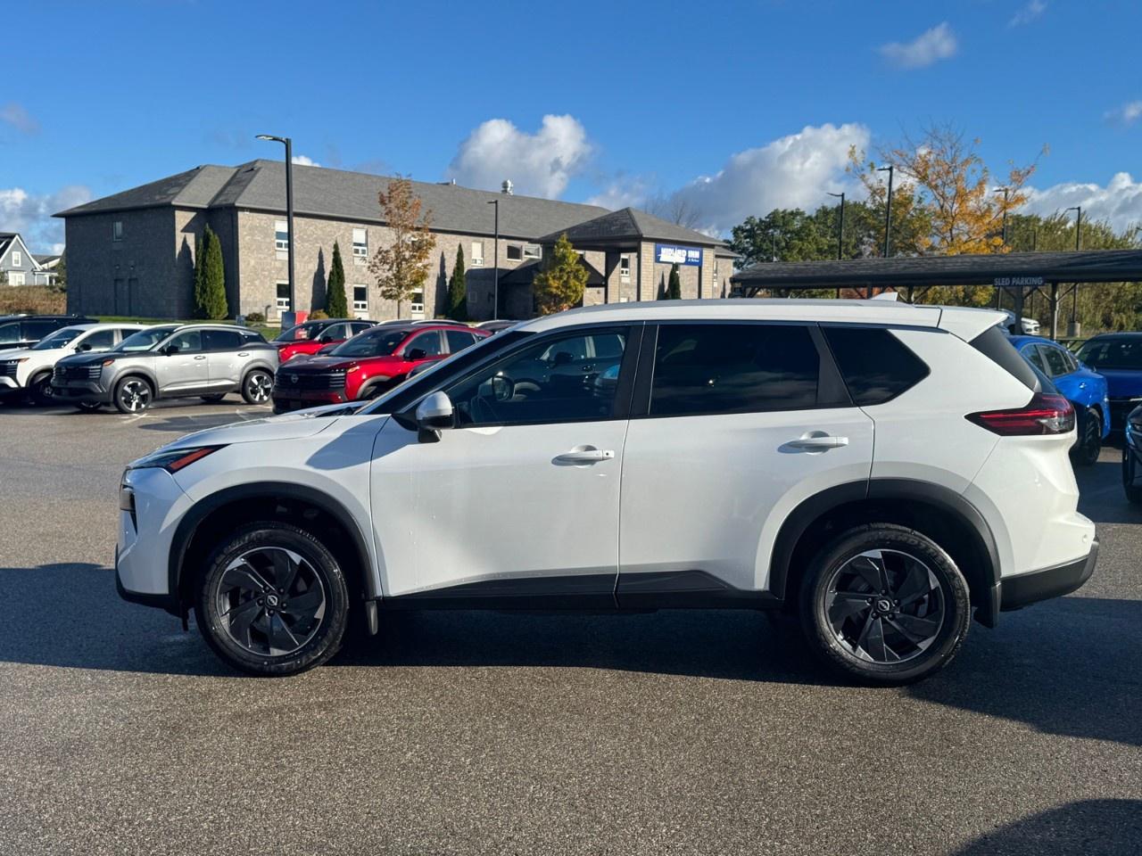2024 Nissan Rogue AWD SV Moonroof Photo