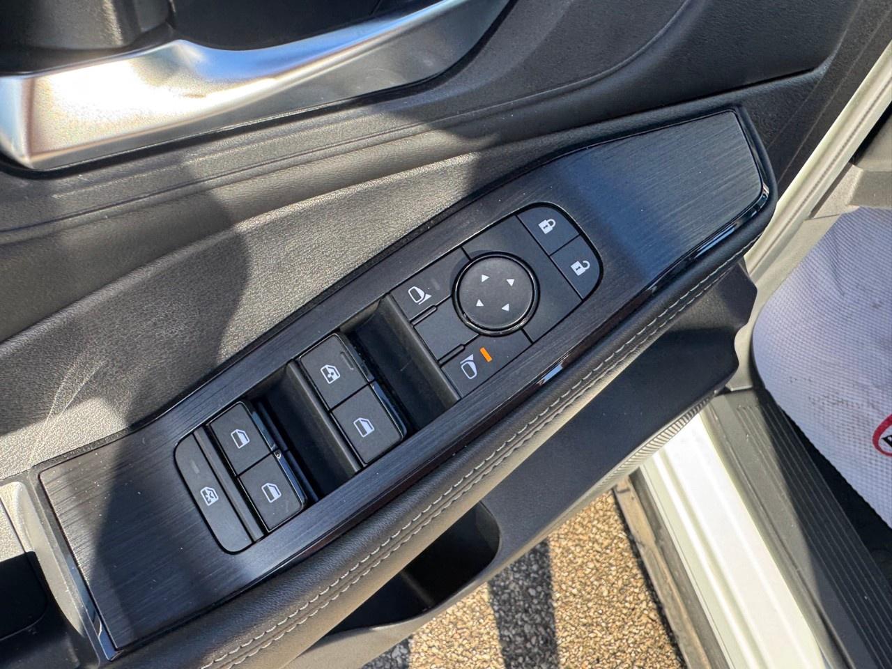 2024 Nissan Rogue AWD SV Moonroof Photo