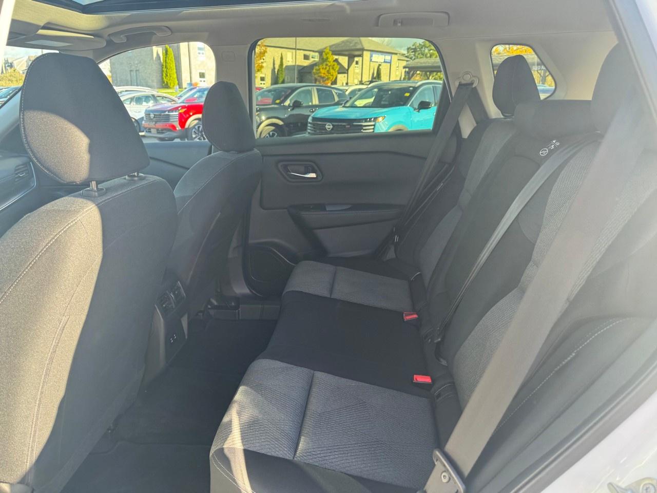 2024 Nissan Rogue AWD SV Moonroof Photo