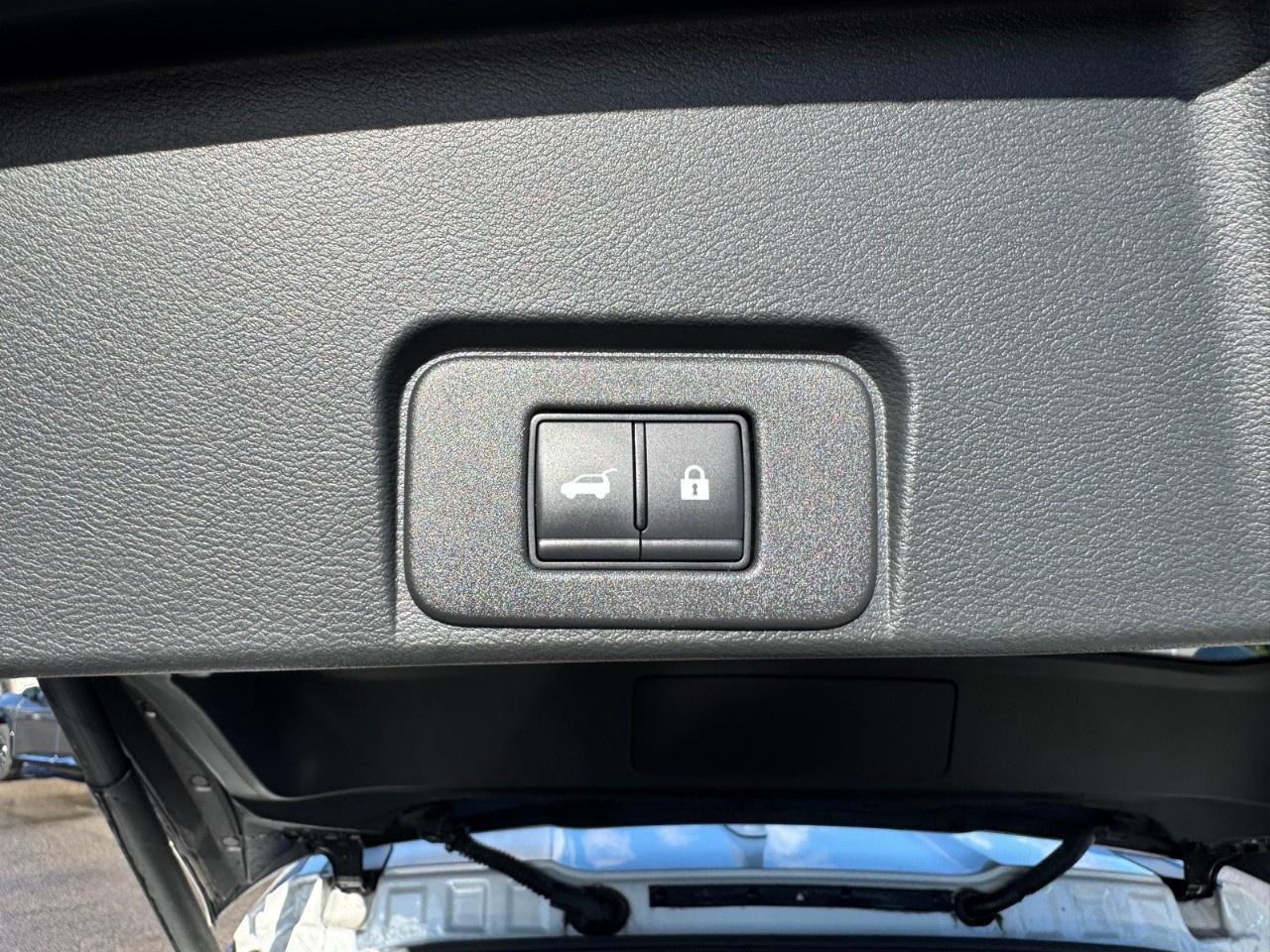 2024 Nissan Rogue AWD SV Moonroof Photo