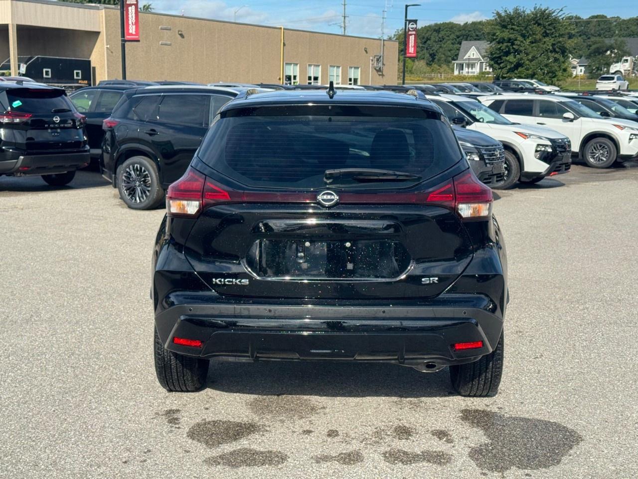 2024 Nissan Kicks SR FWD Photo