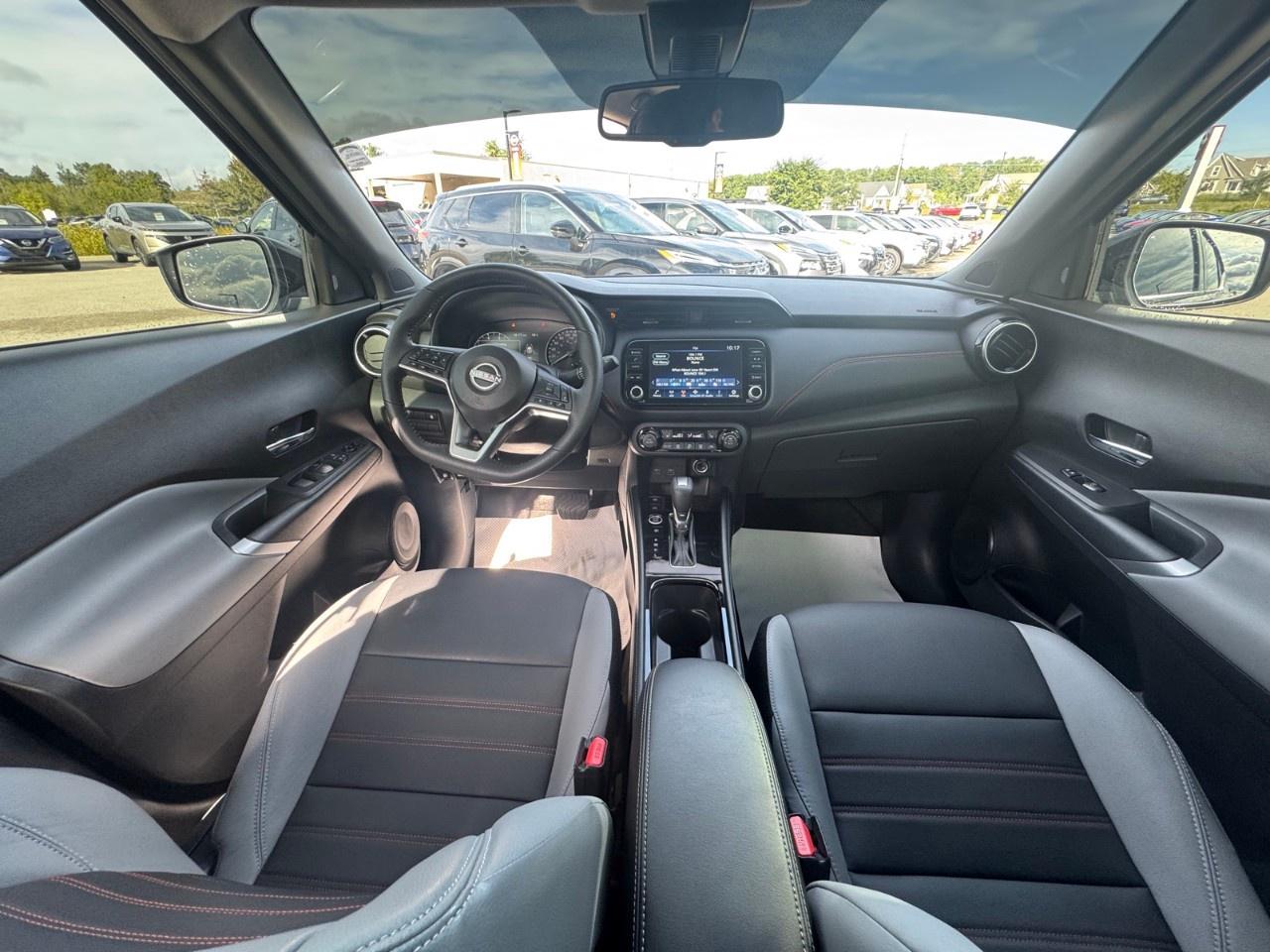 2024 Nissan Kicks SR FWD Photo