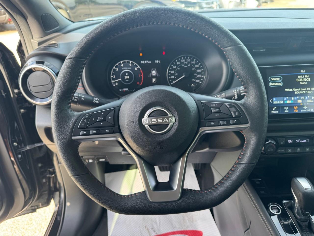 2024 Nissan Kicks SR FWD Photo
