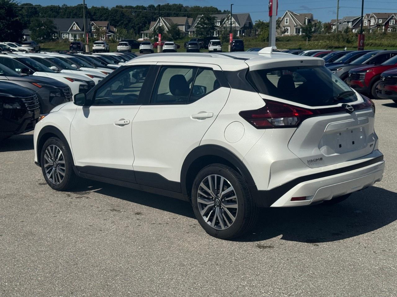 2024 Nissan Kicks SV FWD Photo