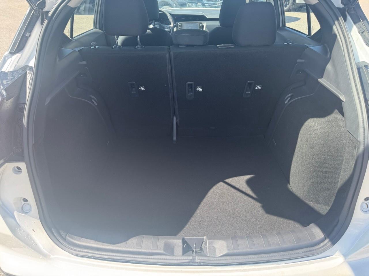 2024 Nissan Kicks SV FWD Photo