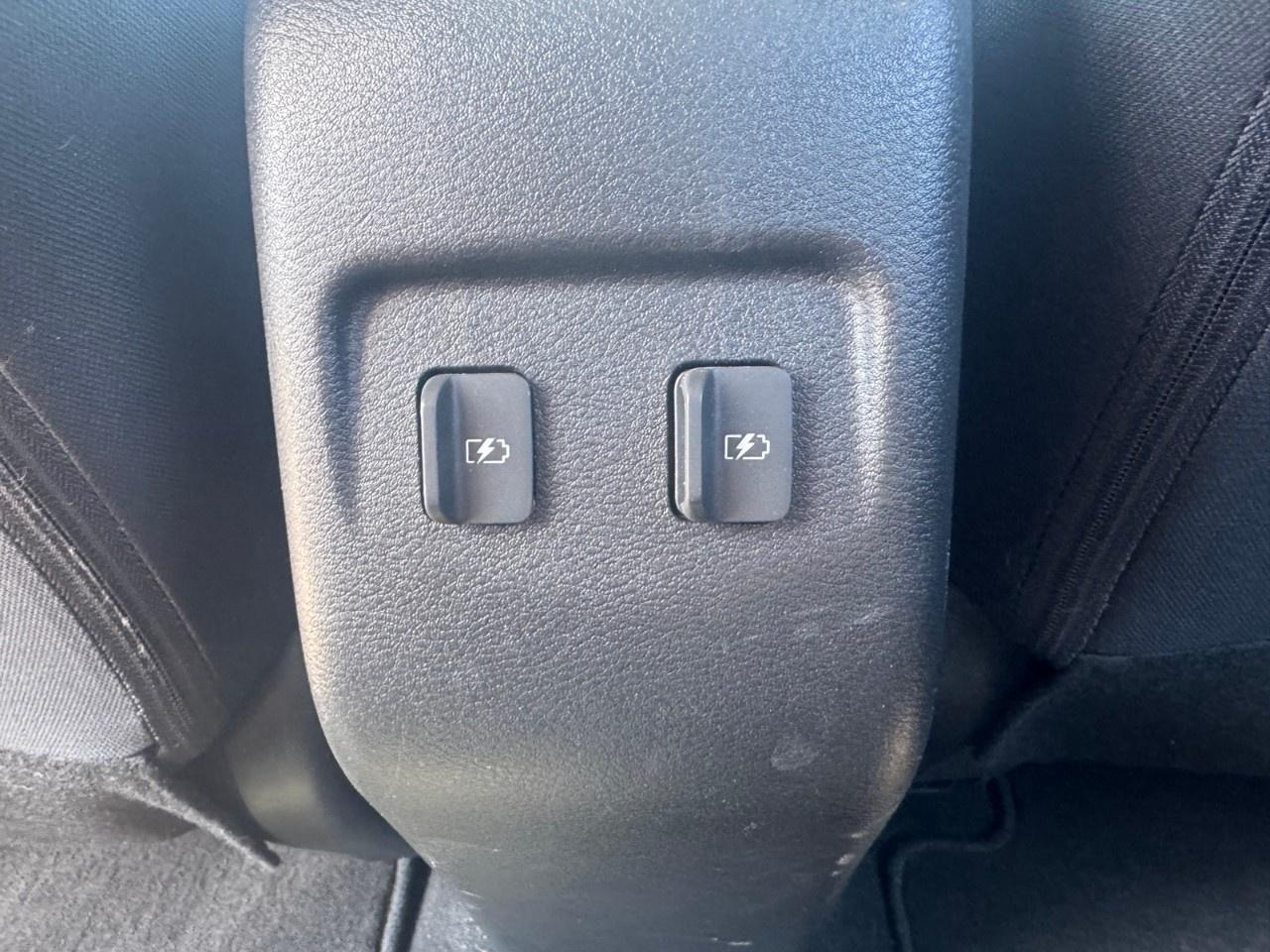 2024 Nissan Kicks SV FWD Photo