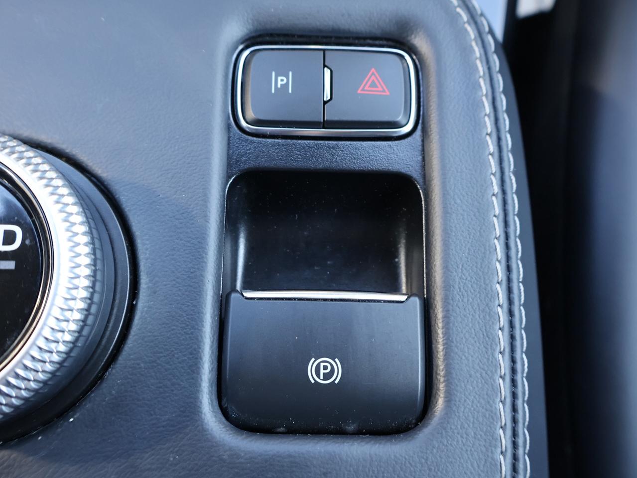 2024 Ford Mustang Mach-E SELECT AWD *1 OWNER* CAMERA NAV BLUETOOTH LEATHER HEATED SEATS CRUISE ALLOYS Photo