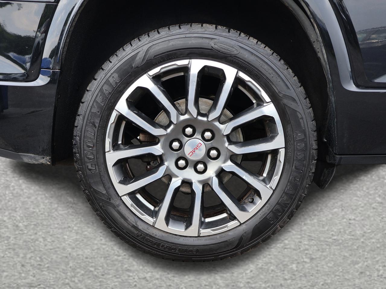 2020 GMC Acadia V6 DENALI AWD *SERVICE RECORDS* CAMERA NAV BLUETOOTH LEATHER HEATED SEATS PANO ROOF CRUISE ALLOYS Photo