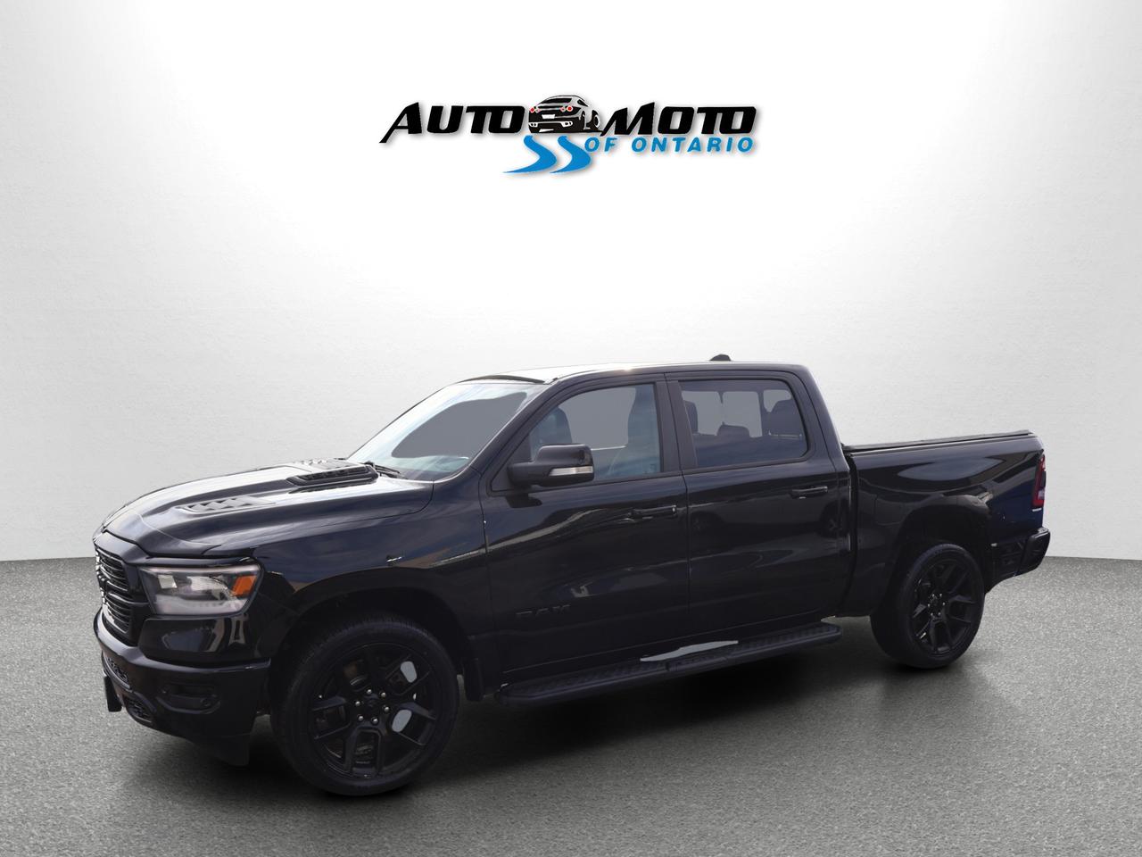 2022 RAM 1500 HEMI SPORT 4WD CREW *SERVICE RECORDS* NAV 360 CAMERA COOL/HEAT LEATHER SENSORS Photo