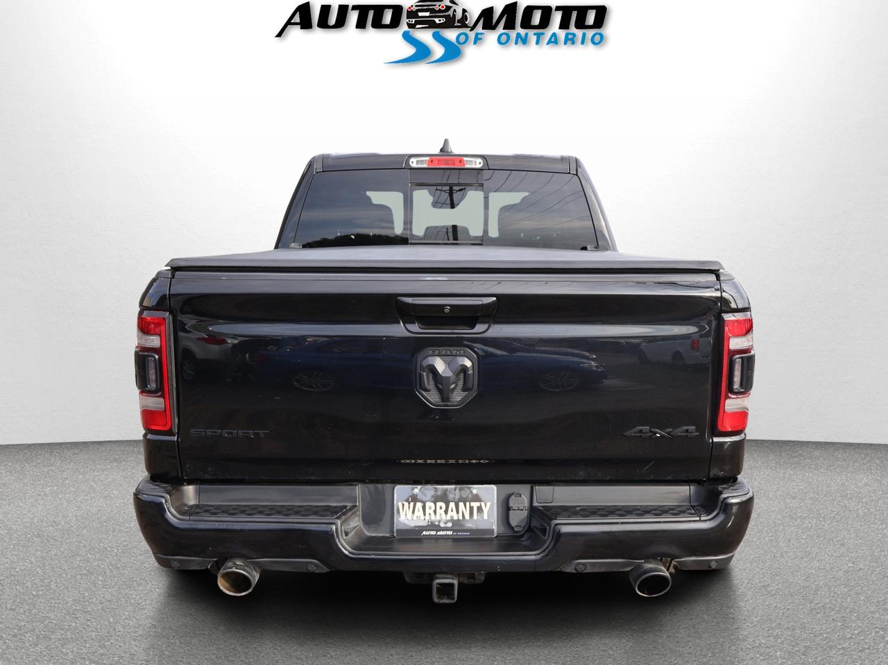 2022 RAM 1500 HEMI SPORT 4WD CREW *SERVICE RECORDS* NAV 360 CAMERA COOL/HEAT LEATHER SENSORS Photo