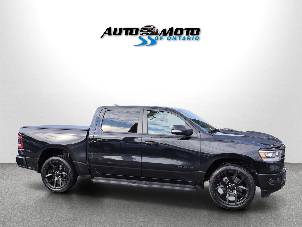 2022 RAM 1500 HEMI SPORT 4WD CREW *SERVICE RECORDS* NAV 360 CAMERA COOL/HEAT LEATHER SENSORS Photo