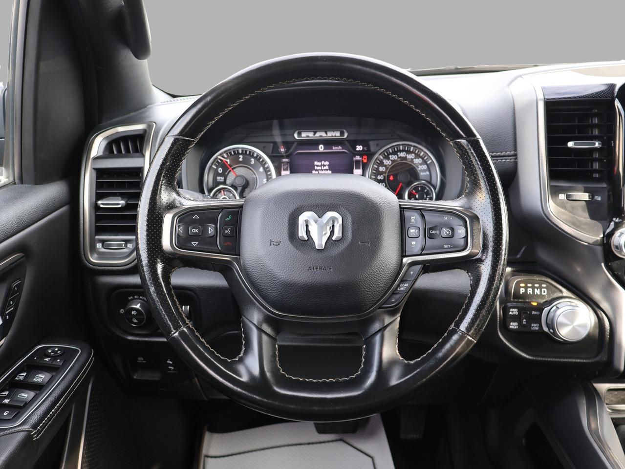 2022 RAM 1500 HEMI SPORT 4WD CREW *SERVICE RECORDS* NAV 360 CAMERA COOL/HEAT LEATHER SENSORS Photo