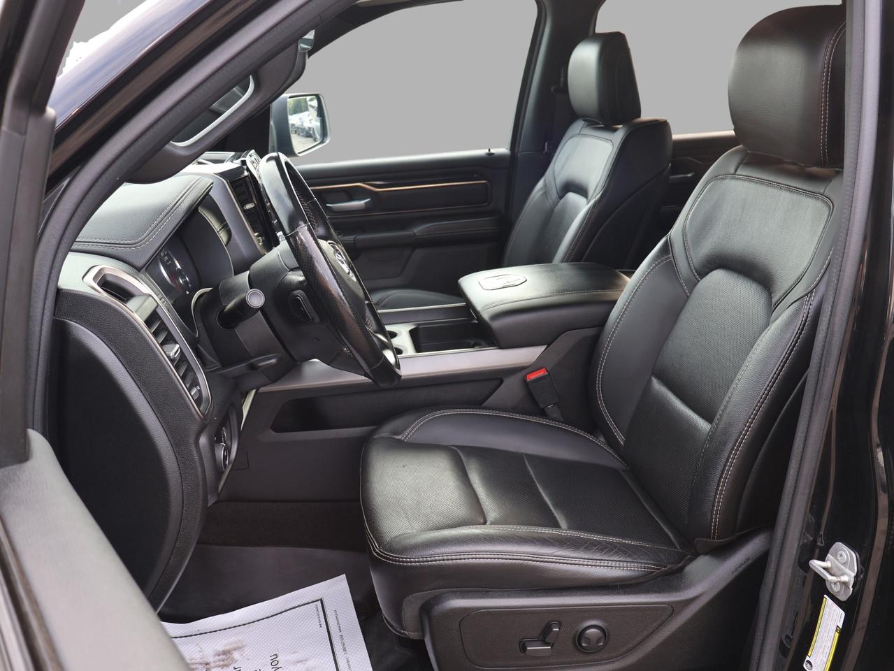 2022 RAM 1500 HEMI SPORT 4WD CREW *SERVICE RECORDS* NAV 360 CAMERA COOL/HEAT LEATHER SENSORS Photo
