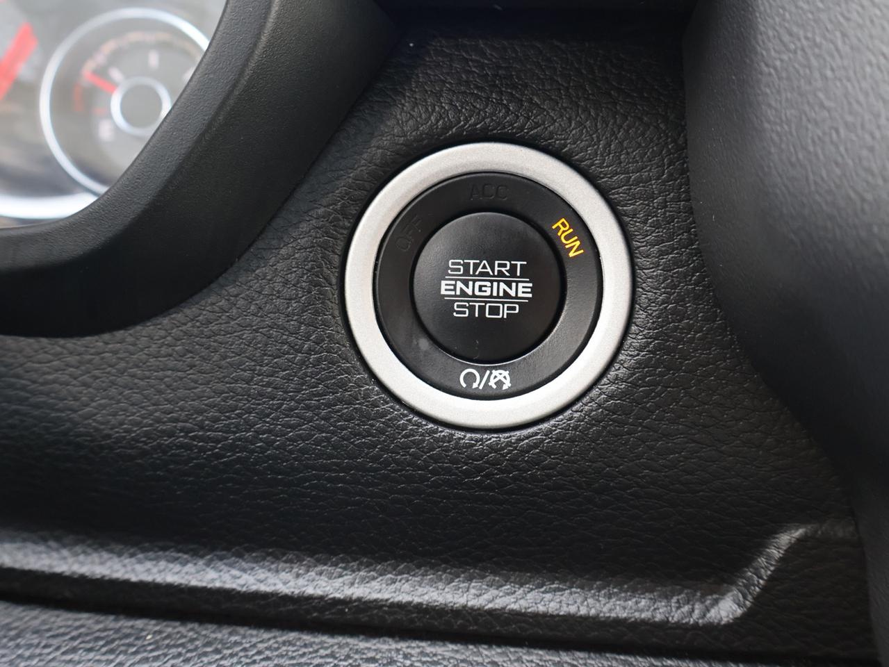2022 RAM 1500 HEMI SPORT 4WD CREW *SERVICE RECORDS* NAV 360 CAMERA COOL/HEAT LEATHER SENSORS Photo