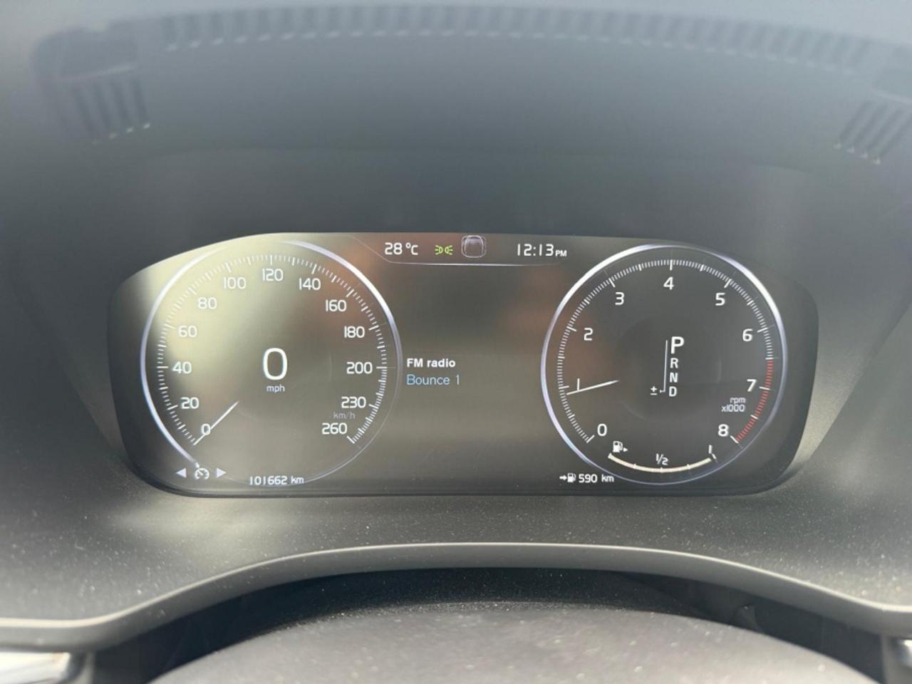 2021 Volvo XC60 T6 MOMENTUM AWD /PANO SUNROOF /NAVI /BLIND SPOT - Photo #15