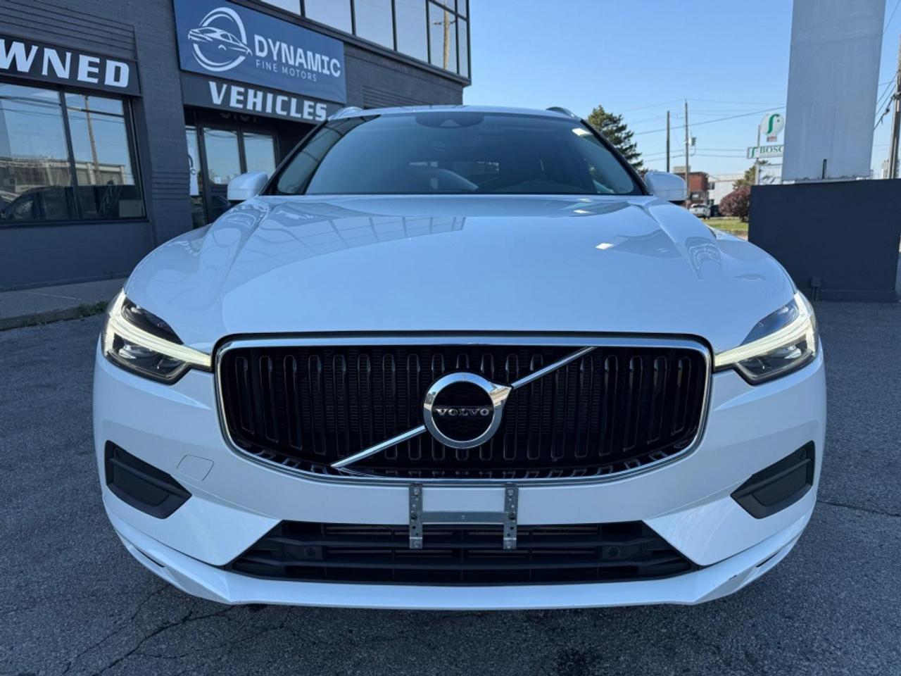 2021 Volvo XC60 T6 MOMENTUM AWD /PANO SUNROOF /NAVI /BLIND SPOT Photo5