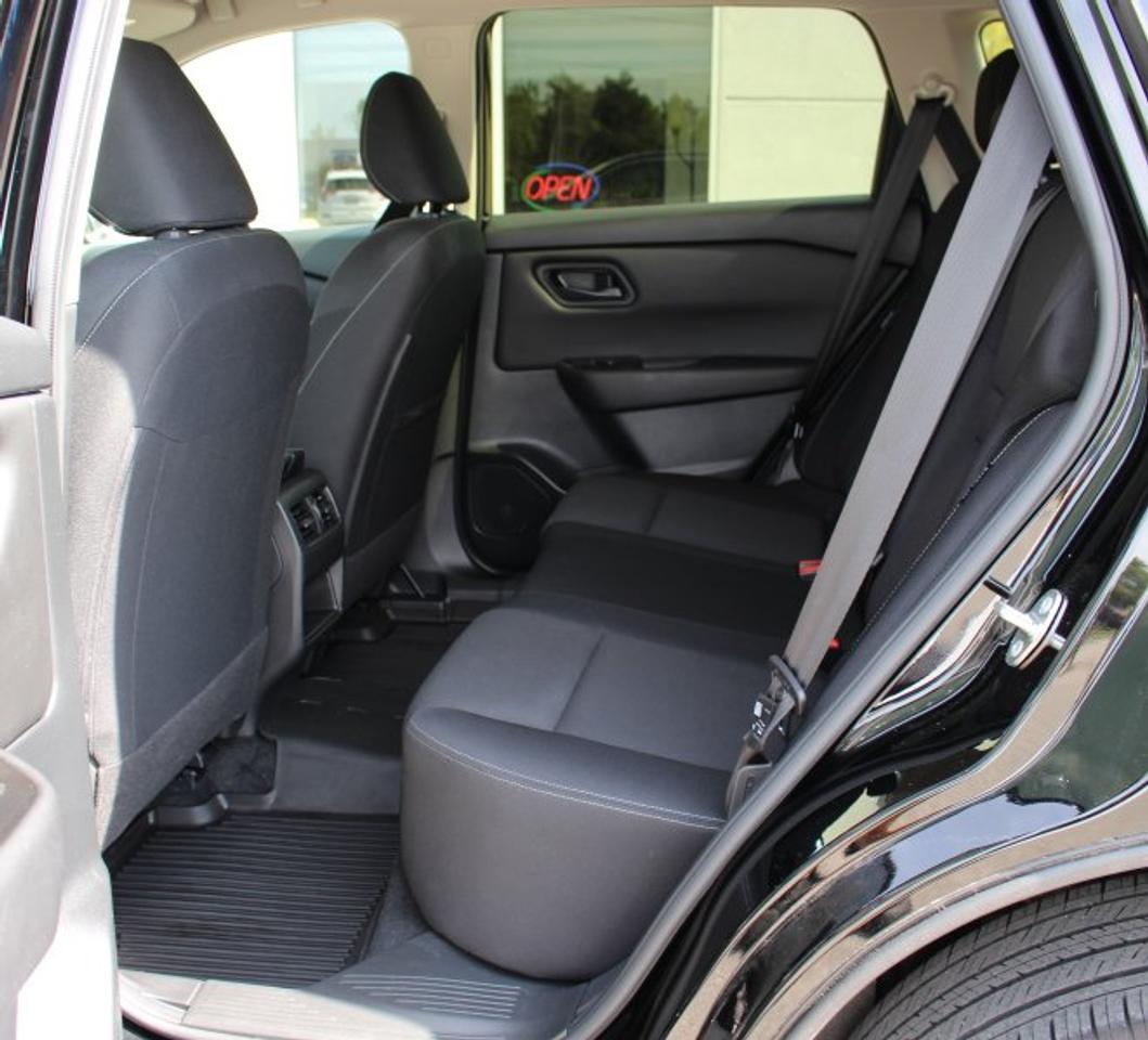 2024 Nissan Rogue S*AWD*Low Ks*Heated Seats*CarPlay*Rear Cam Photo